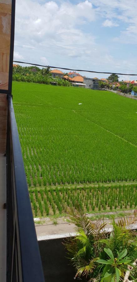 Sun Homestay Canggu Экстерьер фото