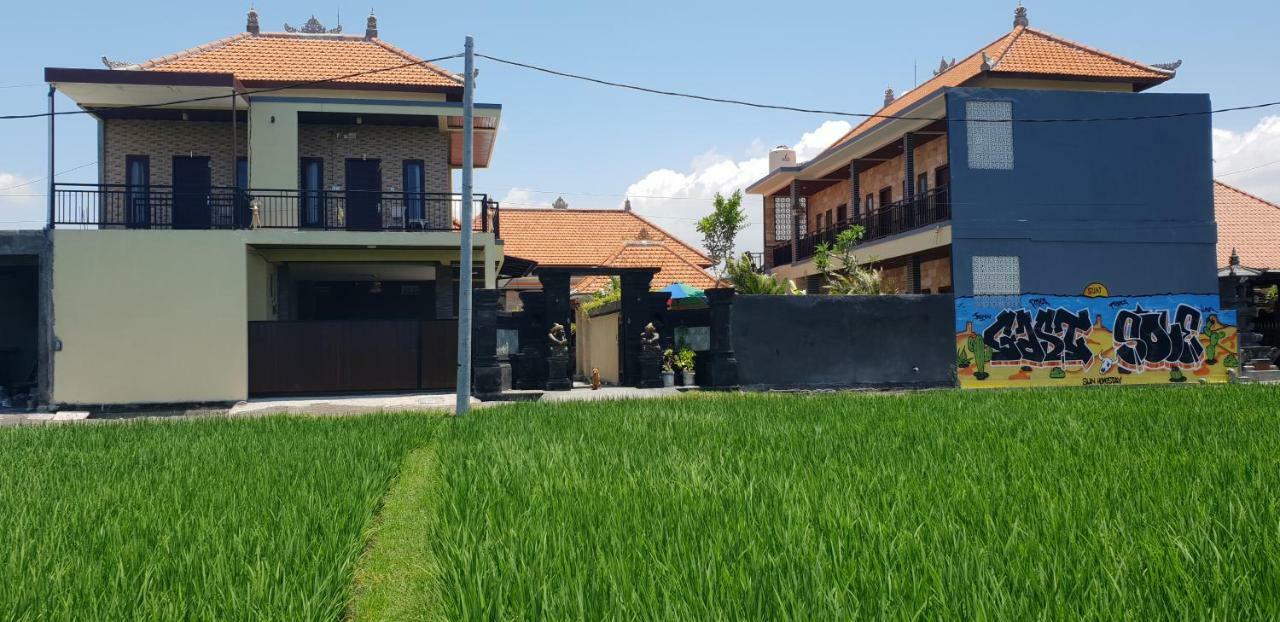 Sun Homestay Canggu Экстерьер фото